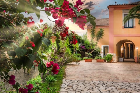 Luxury Etna large apartment on 2 floors