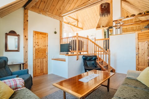 Popular Airbnb listing: Batalden Ishus in Kinn