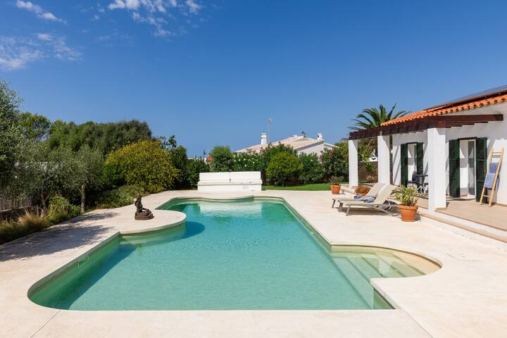 Villa Maravilla, Heatable pool, rooftop with views gallery image 2