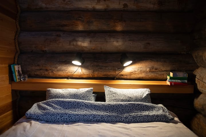Chambre d'ambiance en bas