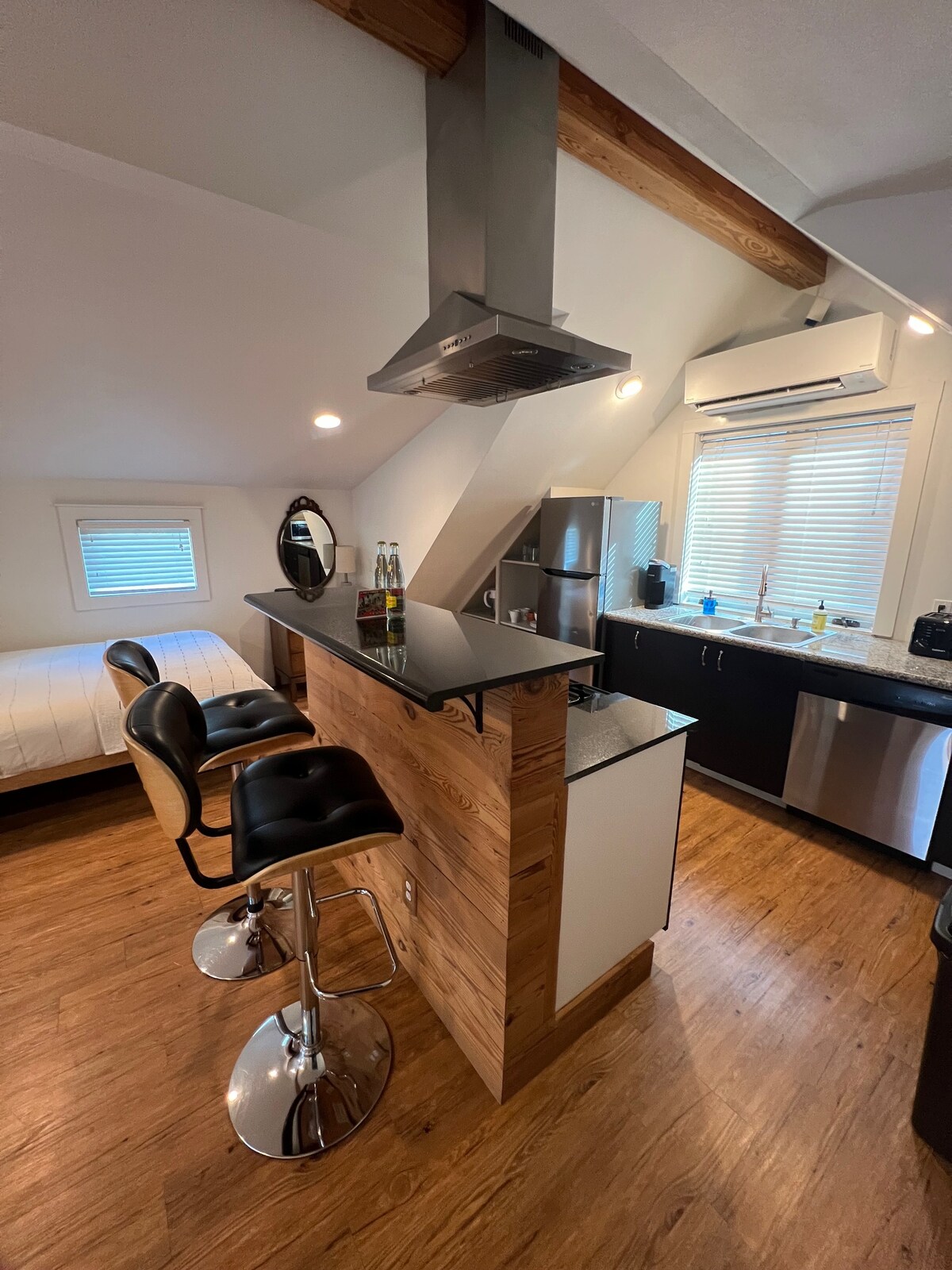 Central Austin Guesthouse