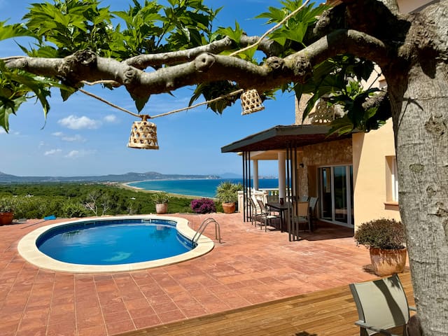 Villa vista mar a 500 metros de la playa. Wifi