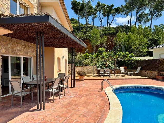 Villa vista mar a 500 metros de la playa. Wifi gallery image 5