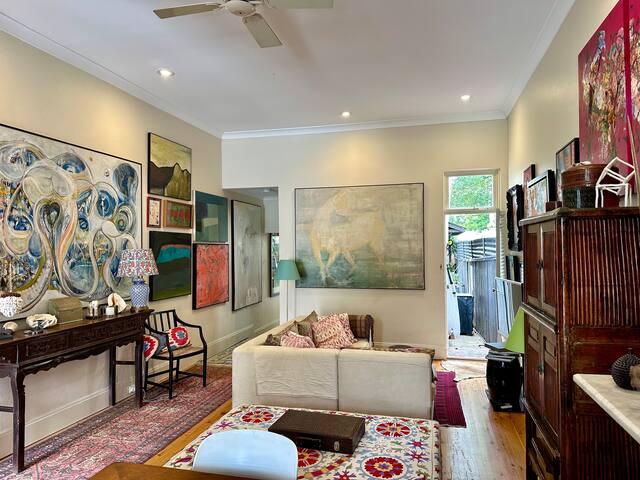 Art-Filled Designer Terrace in Chic Woollahra gallery image 3