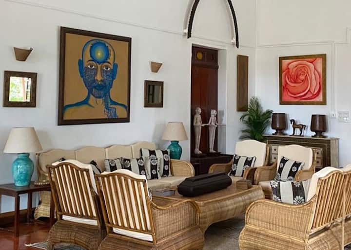 VILLA LOU GOA
Heritage Portuguese House built 1903
Private Pool