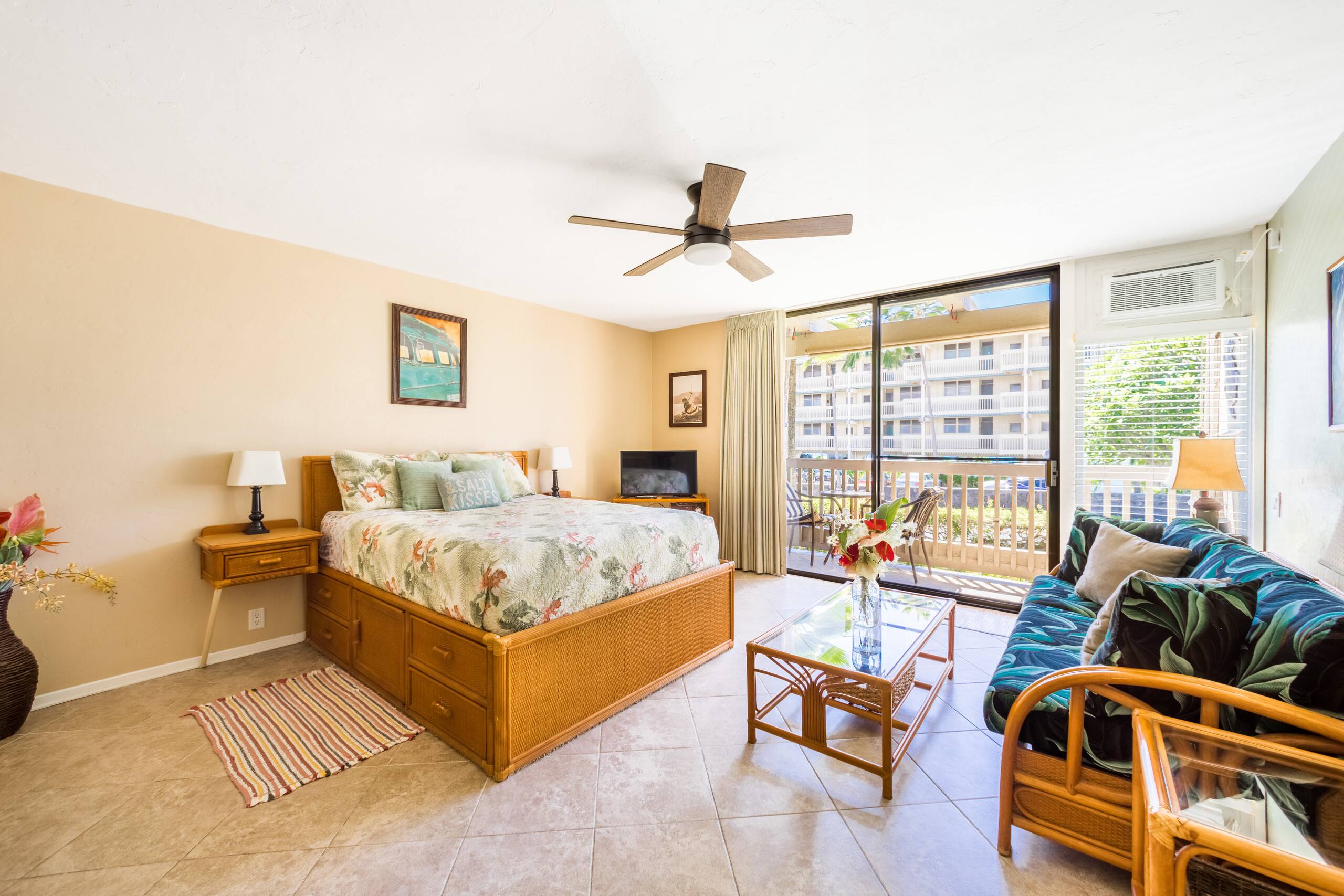 Condo in Kailua-Kona · ★4.91 · Studio · 1 bed · 1 bath - Image 37
