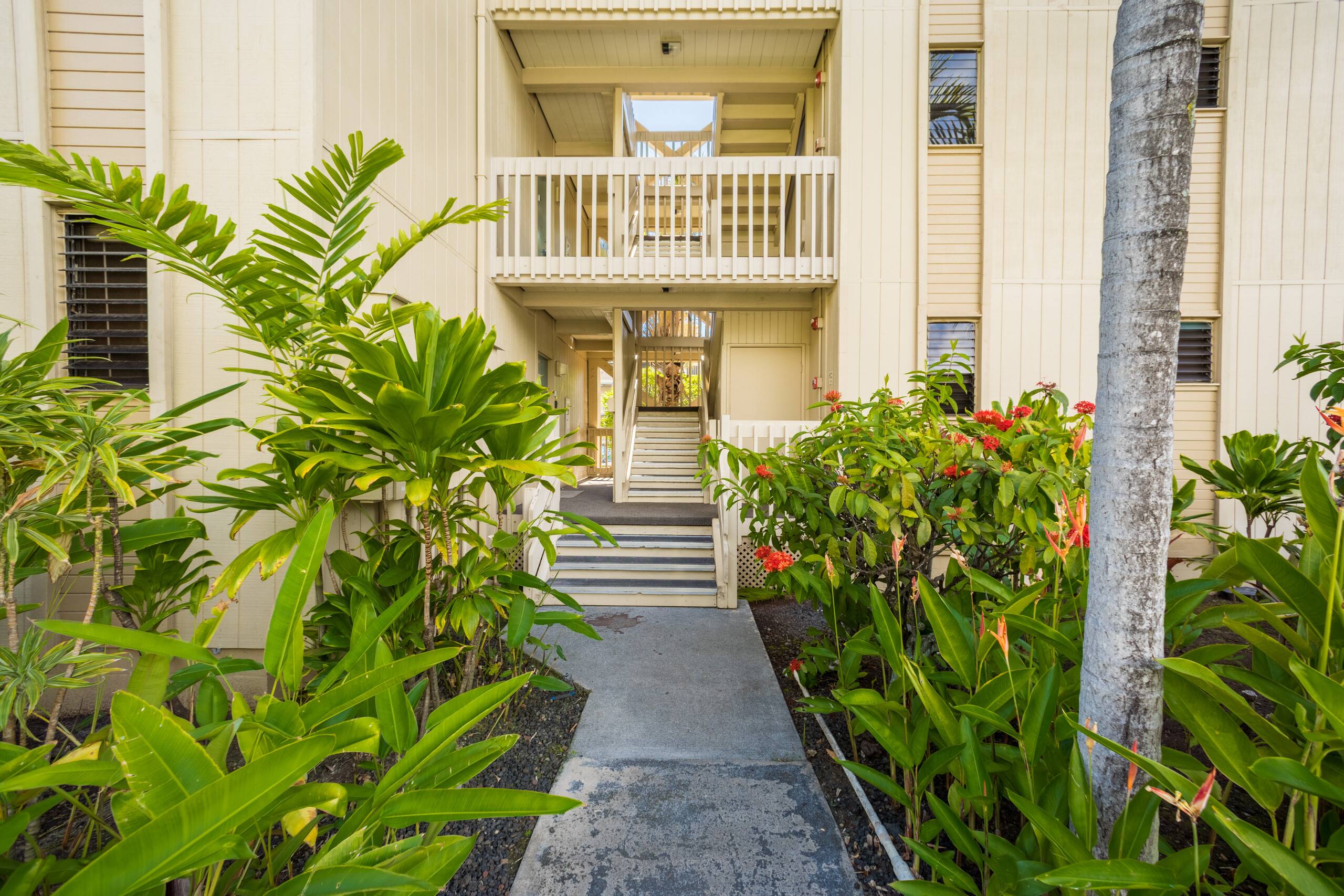 Condo in Kailua-Kona · ★4.91 · Studio · 1 bed · 1 bath - Image 27
