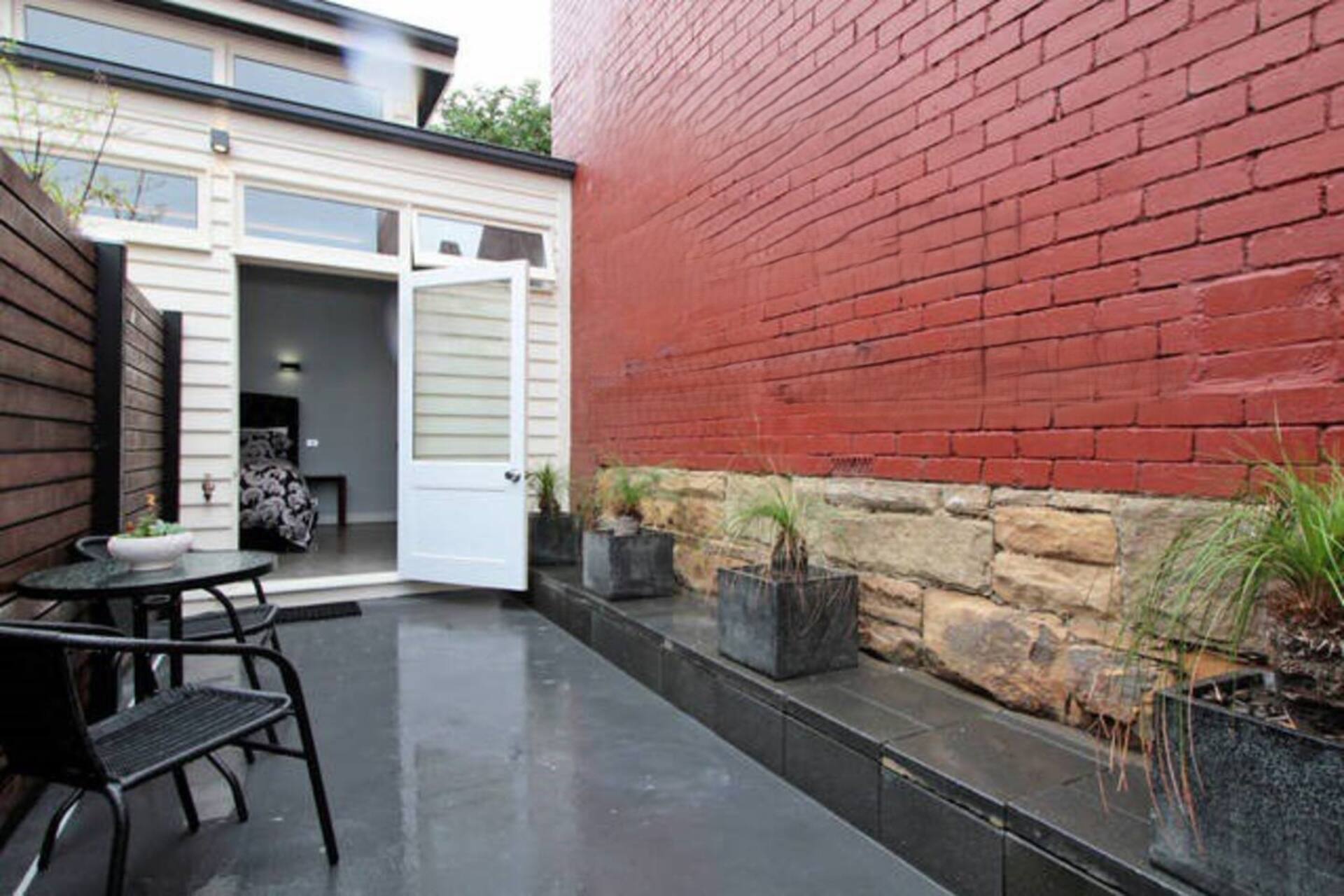 Central Hobart Glebe Studio Apartment+free carpark