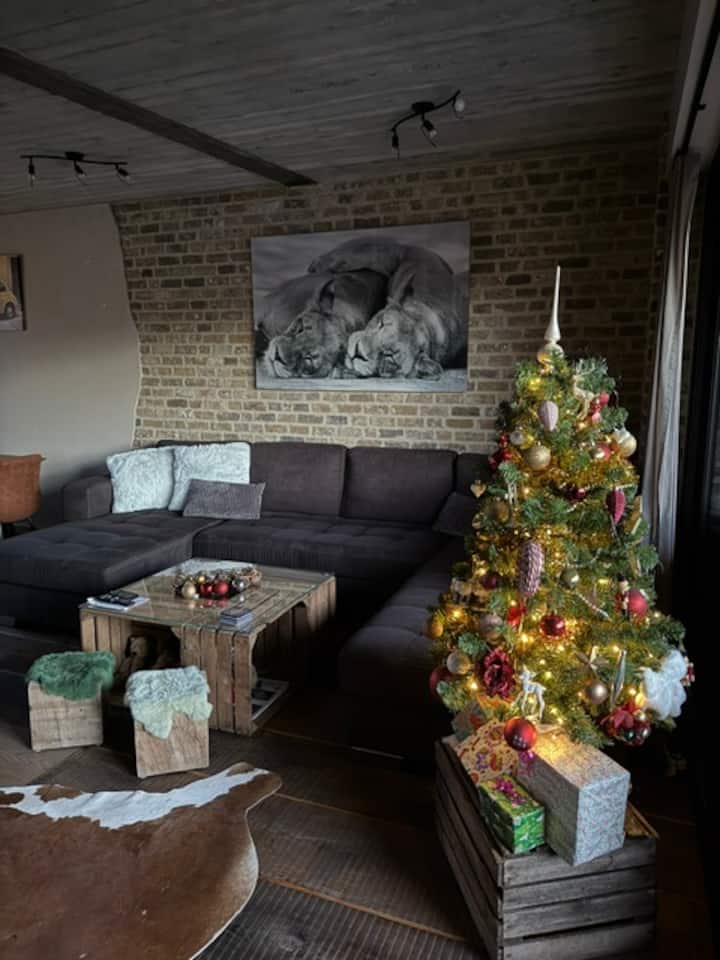 living room tastefully decorated for the holidays