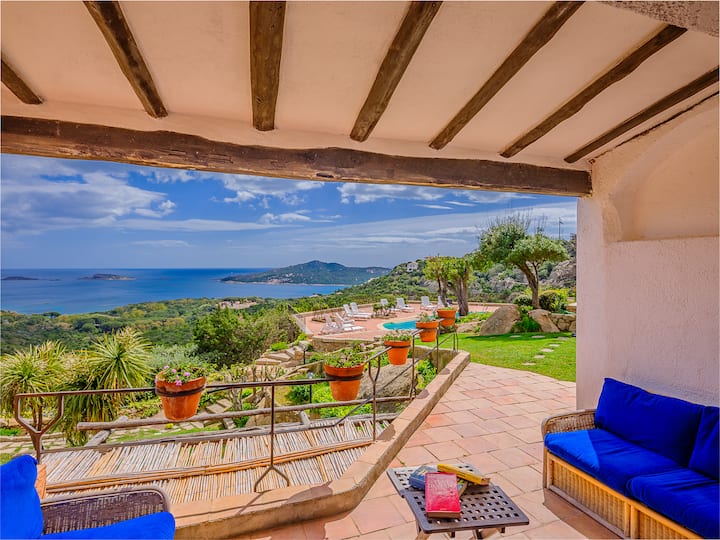 Villa Carmen1 Avec Piscine Et Vue De La Mer - Sardinia Island