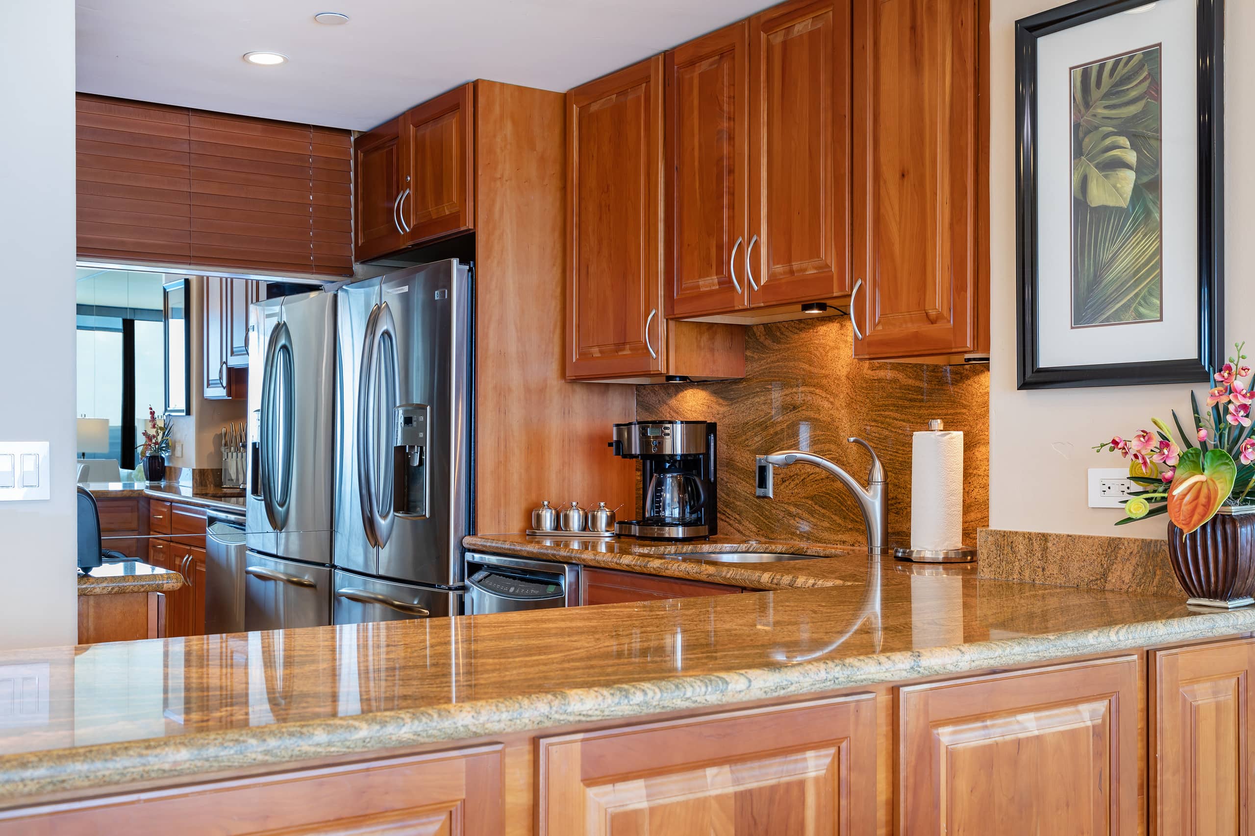 Condo in Lahaina · ★4.94 · 1 bedroom · 2 beds · 2 baths - Image 39
