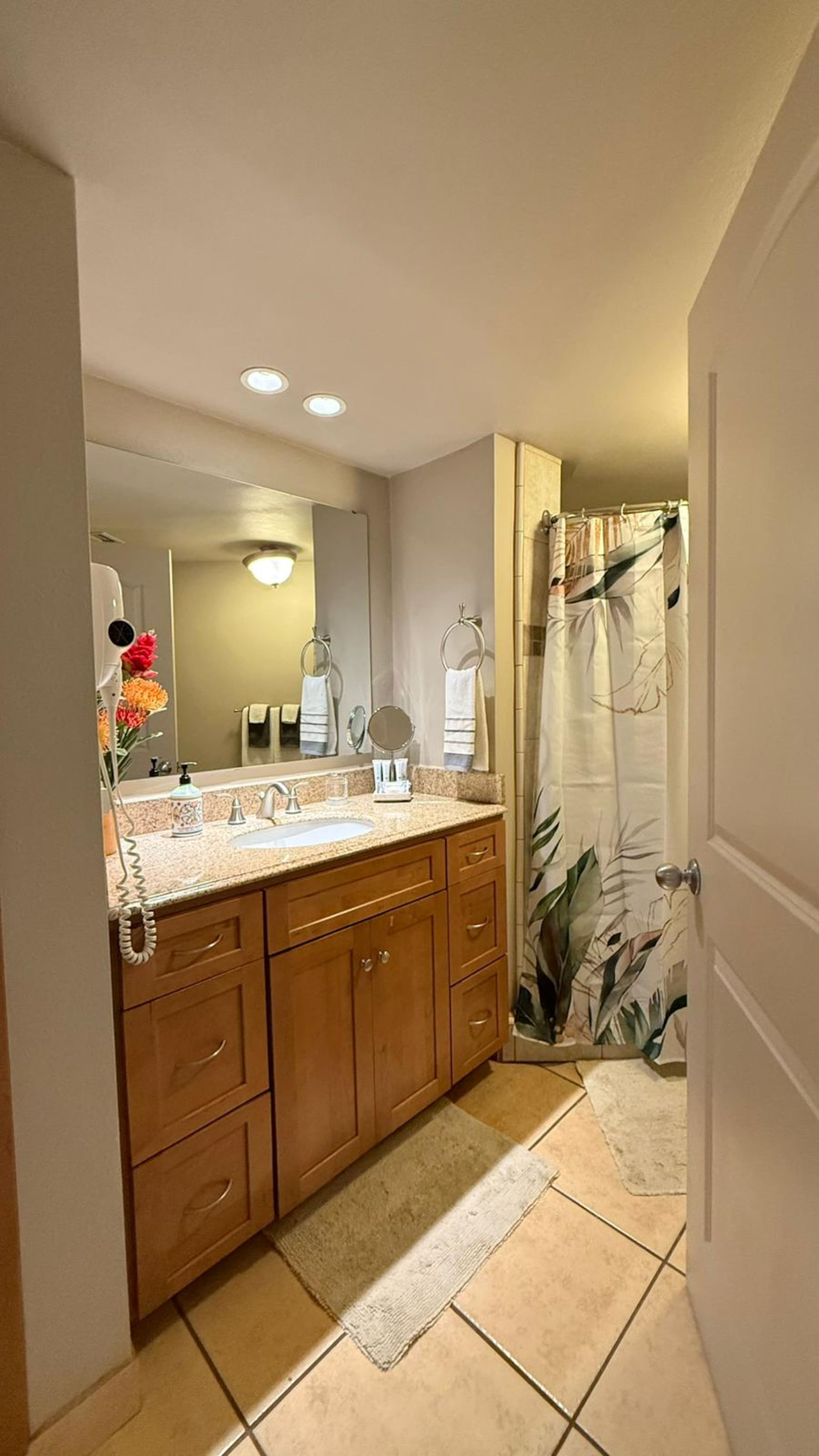 Condo in Kihei · ★4.85 · 2 bedrooms · 3 beds · 2 baths - Image 9