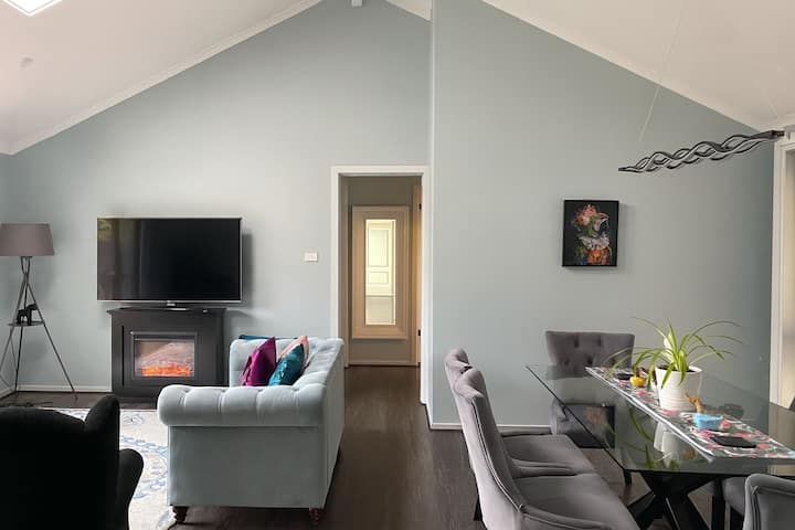Blue Jay - Luxury Daylesford Retreat Accommodation - Daylesford