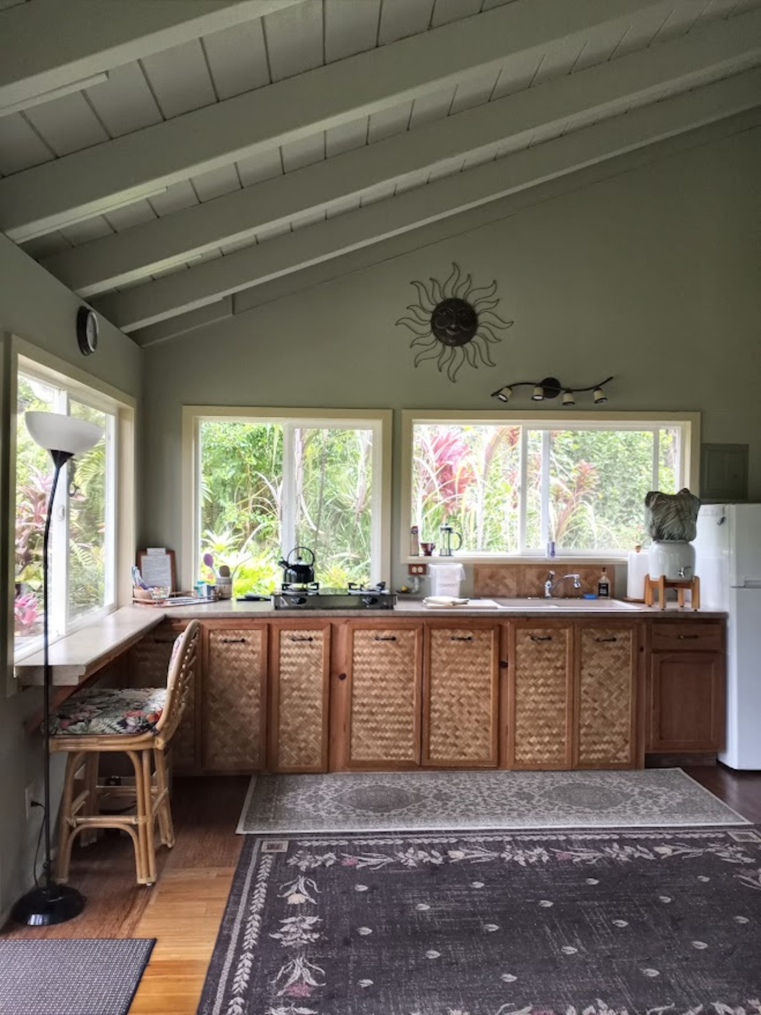 Cabin in Naalehu · ★4.92 · 1 bedroom · 1 bed · 1 private bath - Image 4