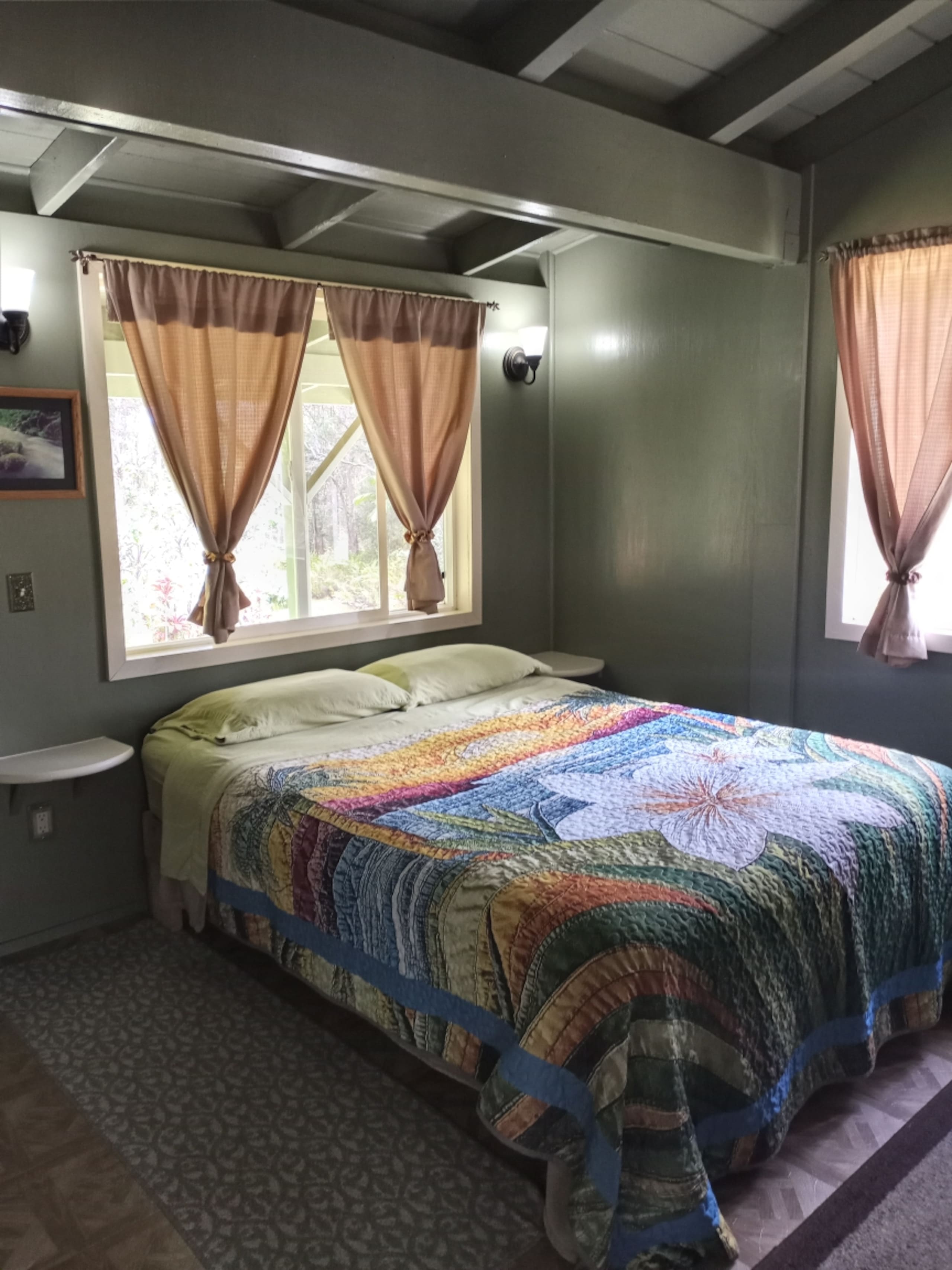 Cabin in Naalehu · ★4.92 · 1 bedroom · 1 bed · 1 private bath - Image 1