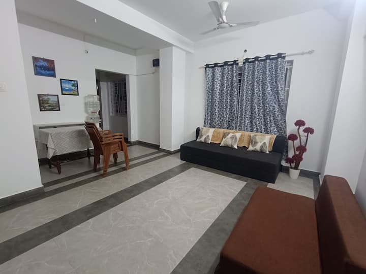 Stefan's 2 Bedroom Deluxe Apt -Near Ganga Hospital - Coimbatore