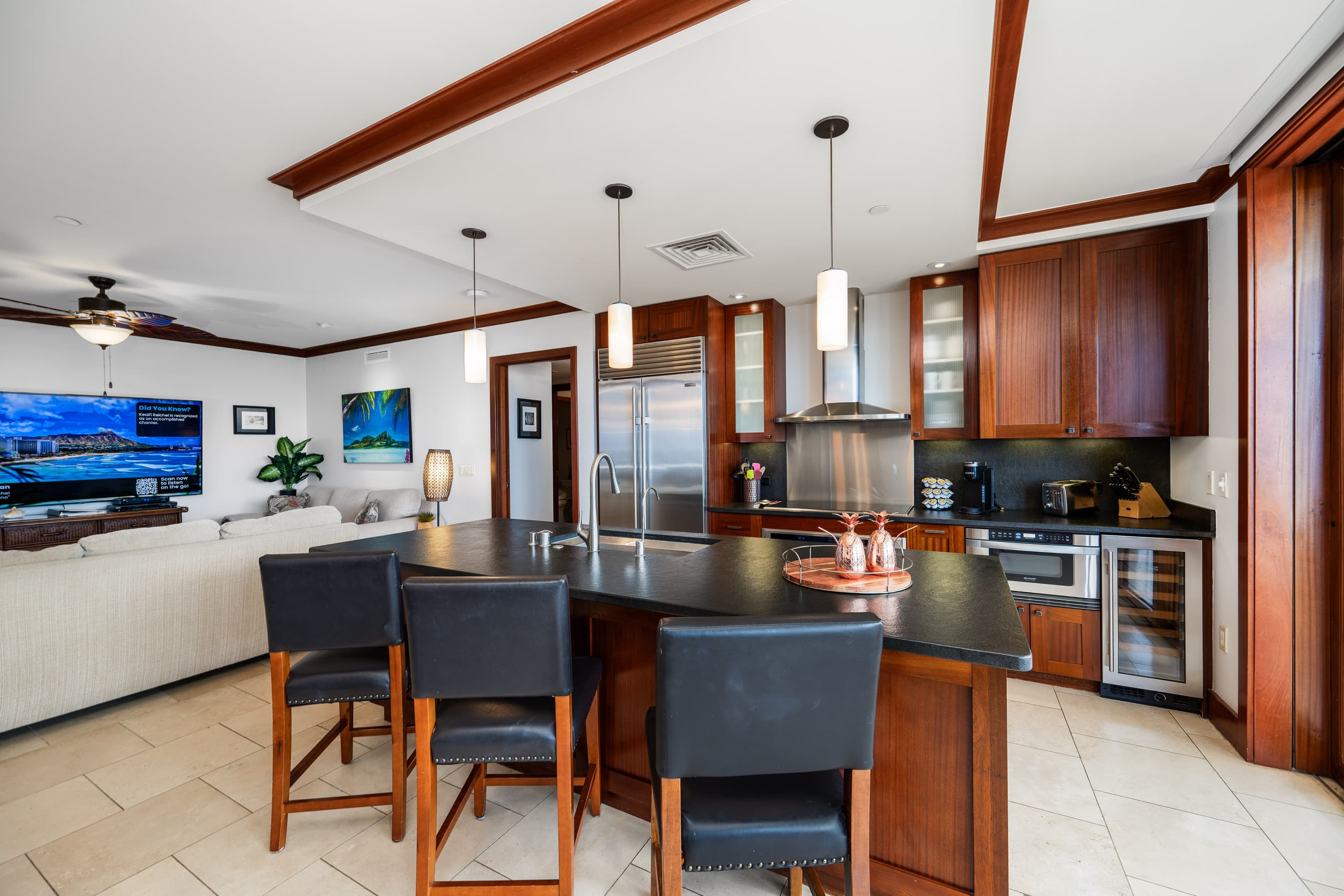 Condo in Kapolei · ★5.0 · 3 bedrooms · 5 beds · 3 private baths - Image 8