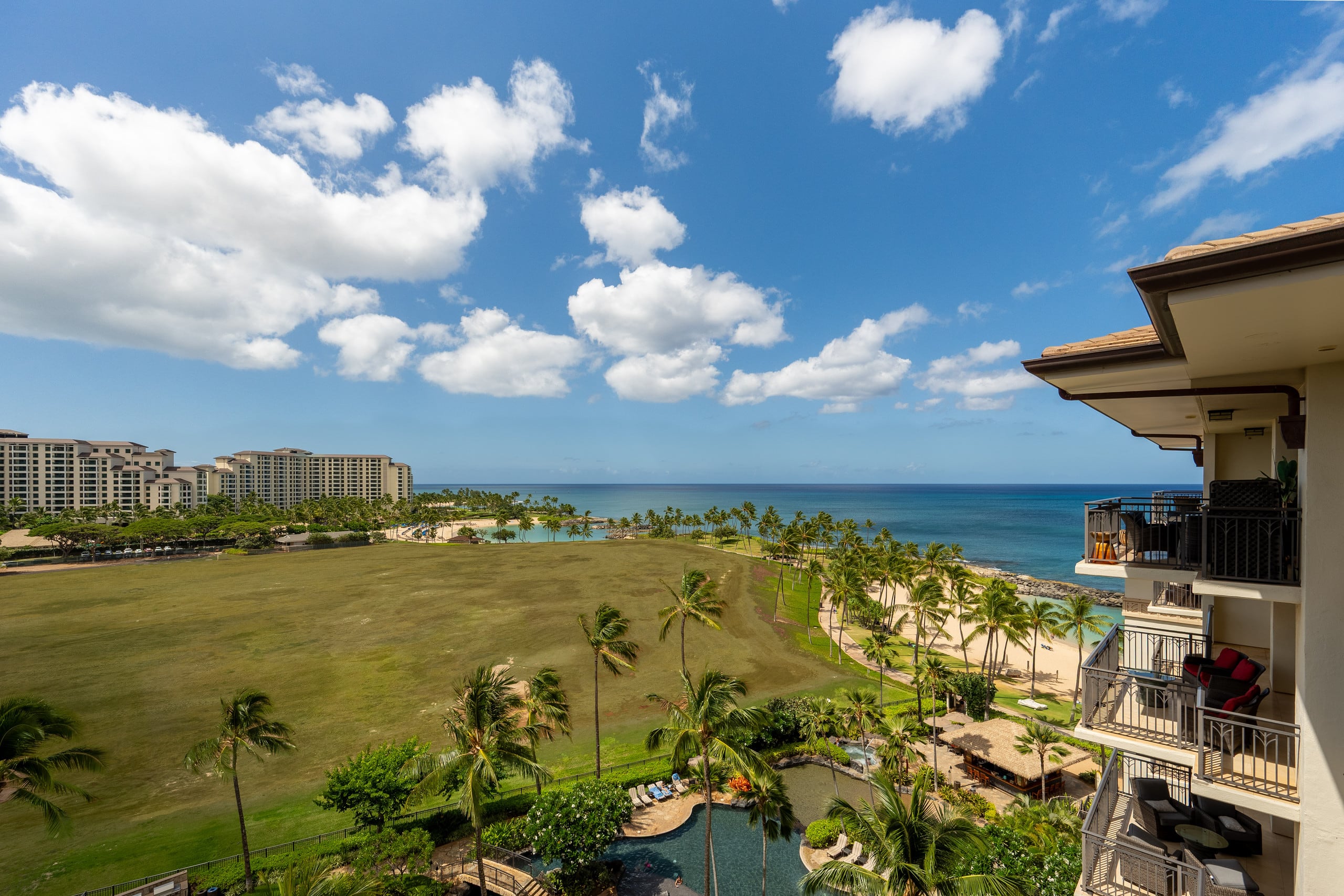 Condo in Kapolei · ★5.0 · 3 bedrooms · 5 beds · 3 private baths - Image 1
