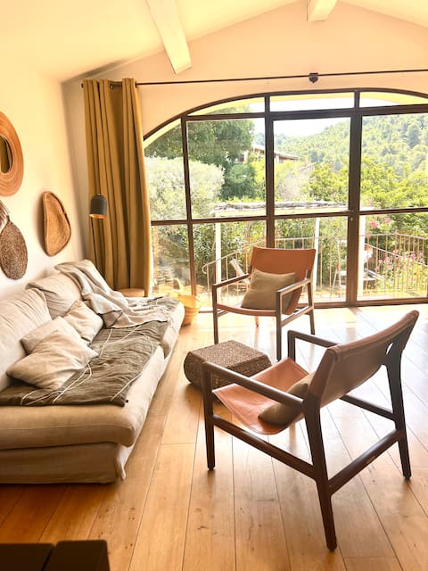 Loft in Provence: Quiet, View and Perched Garden