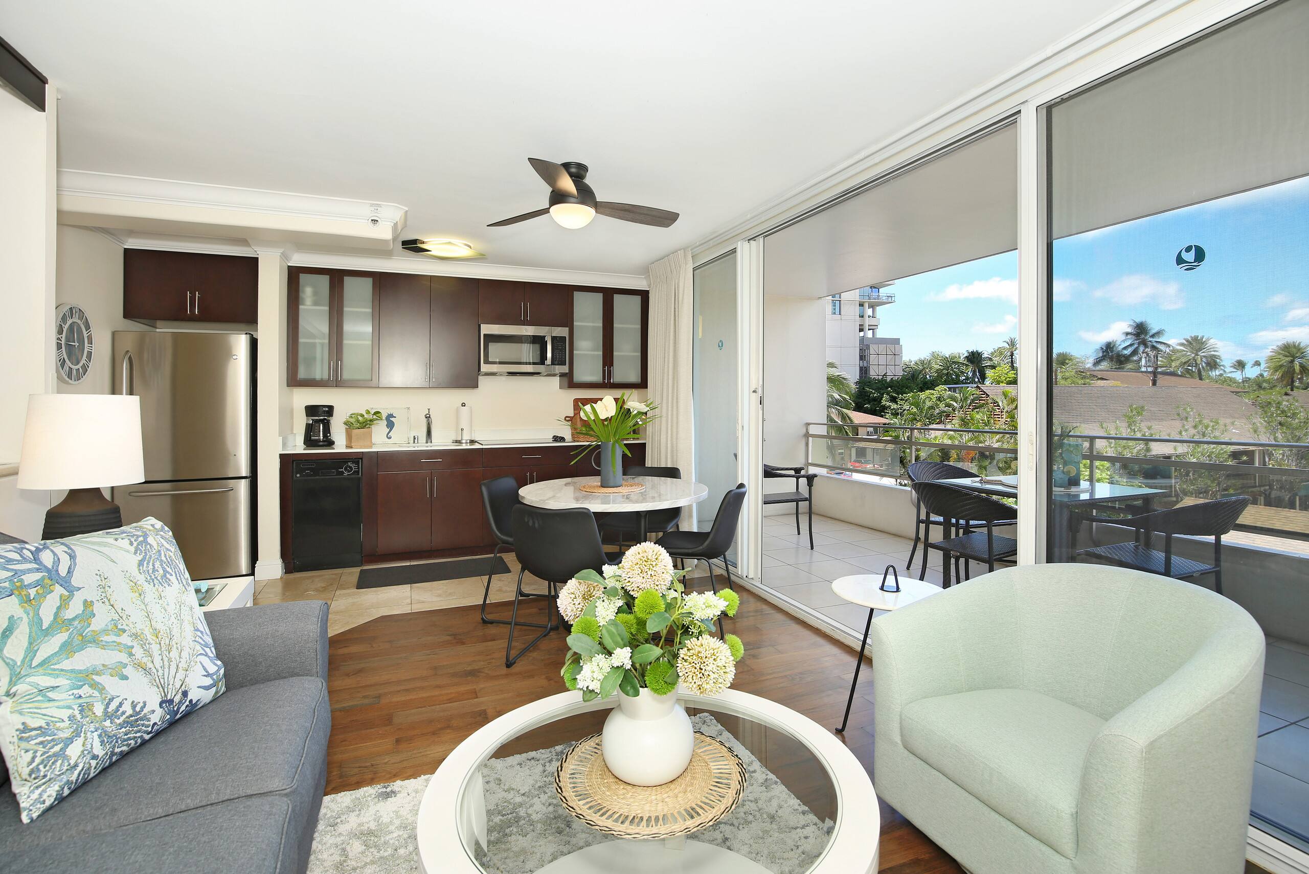 Condo in Honolulu · ★4.88 · 1 bedroom · 2 beds · 1 private bath - Image 3