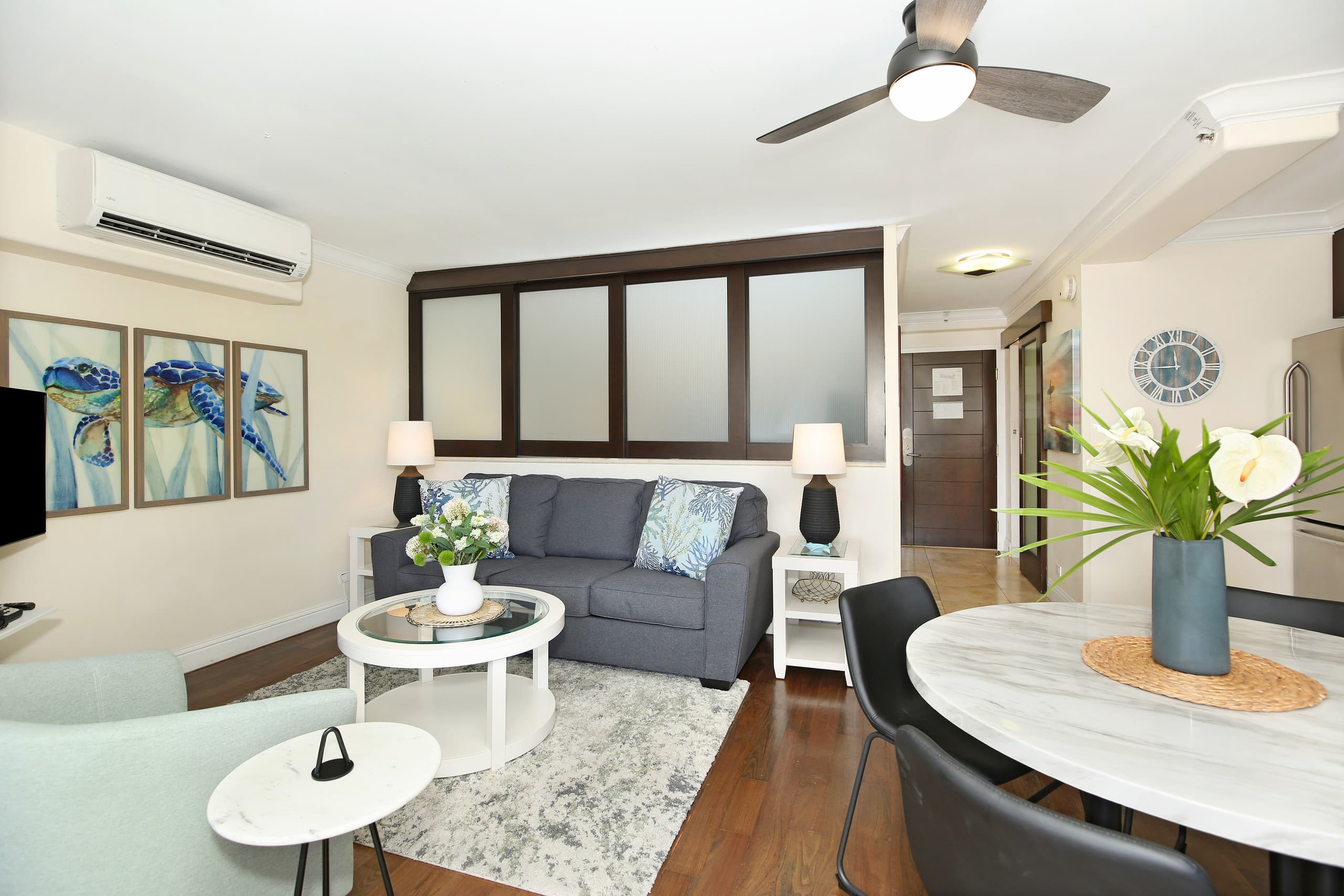 Condo in Honolulu · ★4.88 · 1 bedroom · 2 beds · 1 private bath - Image 5