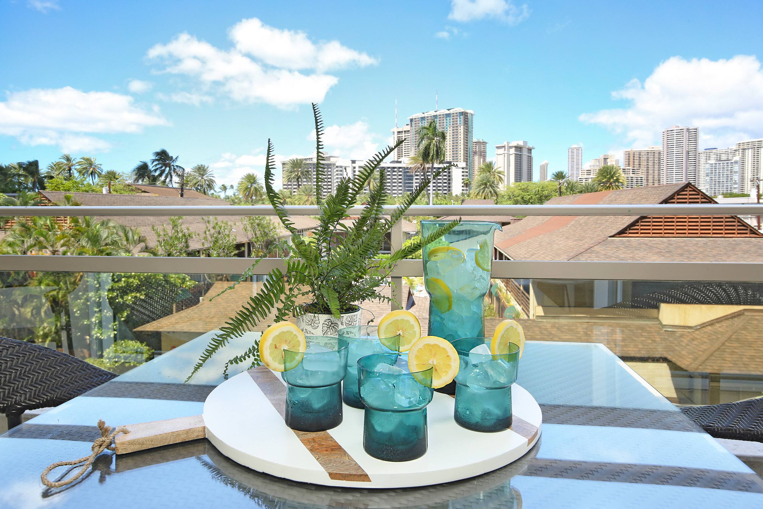 Condo in Honolulu · ★4.88 · 1 bedroom · 2 beds · 1 private bath - Image 16