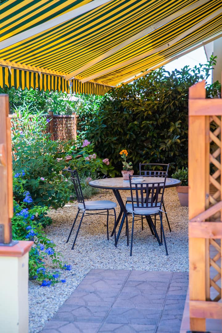 Intero Appartamento Riservato Con Giardino Privato - Terracina