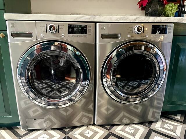 California Craftsman Hollywood Dream Mini-Compound gallery image 5