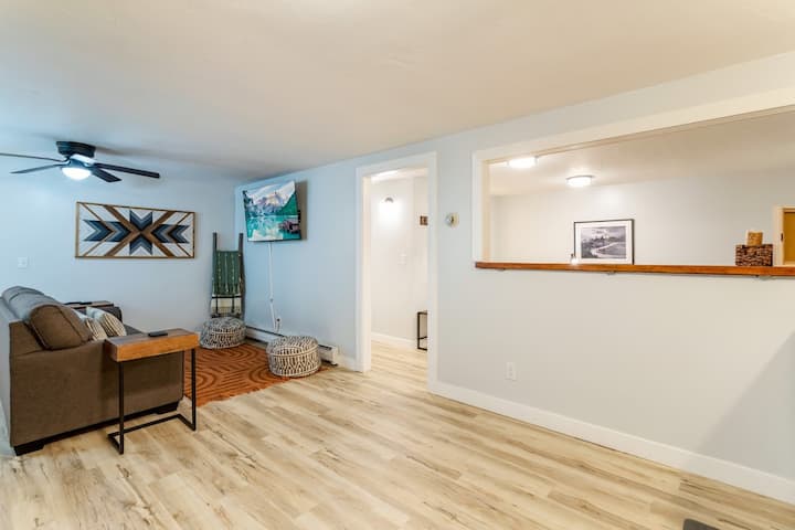 Contemporary Basement Apt In The Heart Of Missoula - Missoula, MT