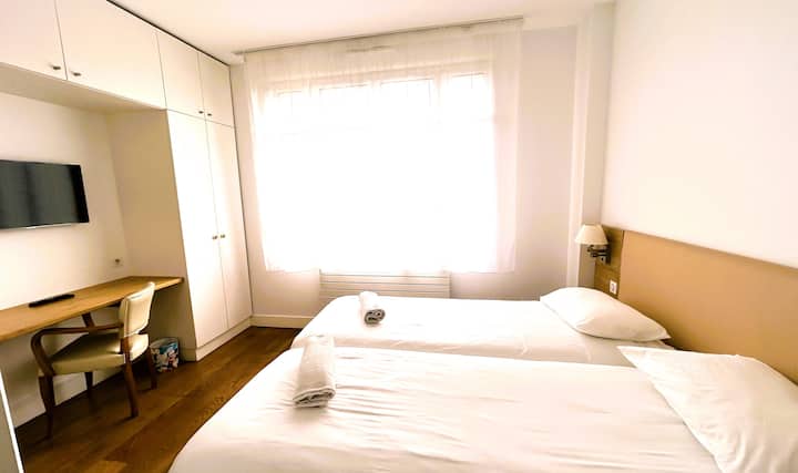 საძინებელი 1