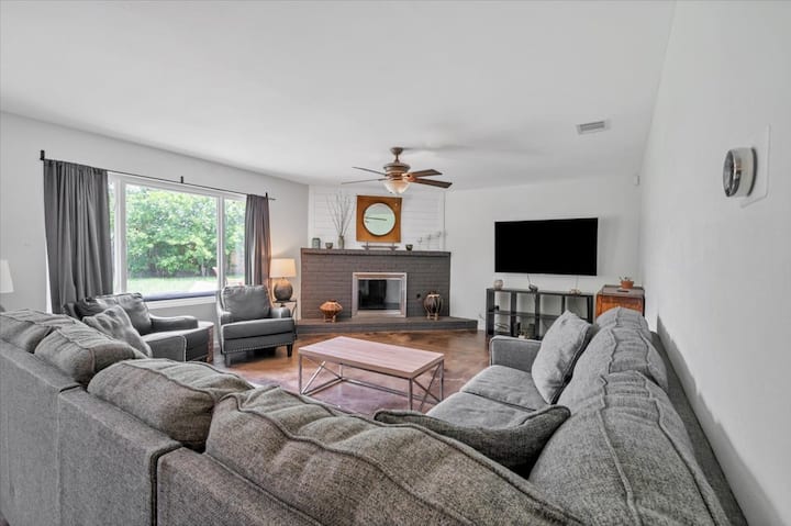 Stylish And Cozy Home - N. Austin (Near Domain) - オースティン, TX