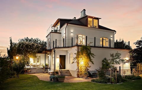 Big and beautiful seaview Villa