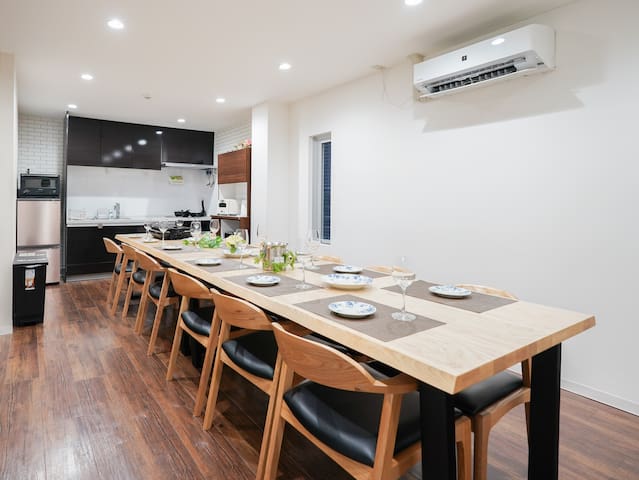 Asakusa station 8 min Max 16 guest Airport pickup