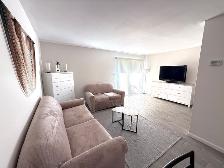 Cozy 1bd Condo On Santa Rosa Sound W/ On-site Pool - Fort Walton Beach, FL