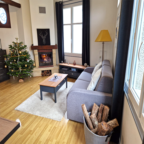 Adorable air-conditioned house in the heart of the vineyards.