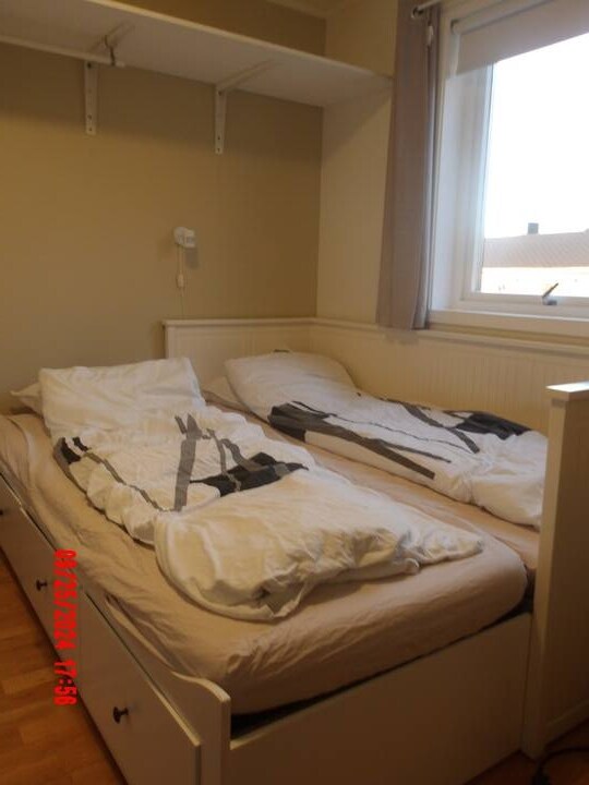 床可以拉出一张双人床