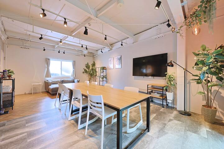 Spacious, 4BR 10 Beds / 5-Min to Skytree gallery image 2