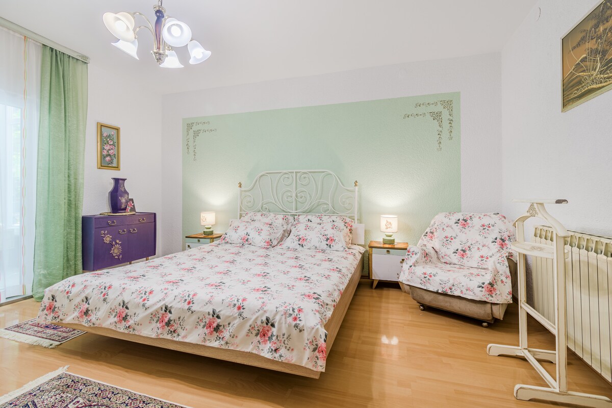 غرفة النوم 2