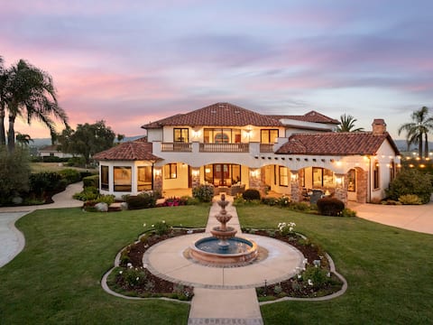 Private Estate with Hot Tub, 20 Minutes From Beach