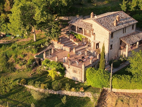 Umbrian Experience in a Stone Villa with Pool