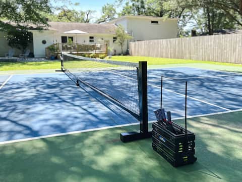 Charleston House with Private Pickleball Court!