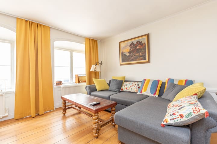 ApartDirect managed Airbnb listing 1