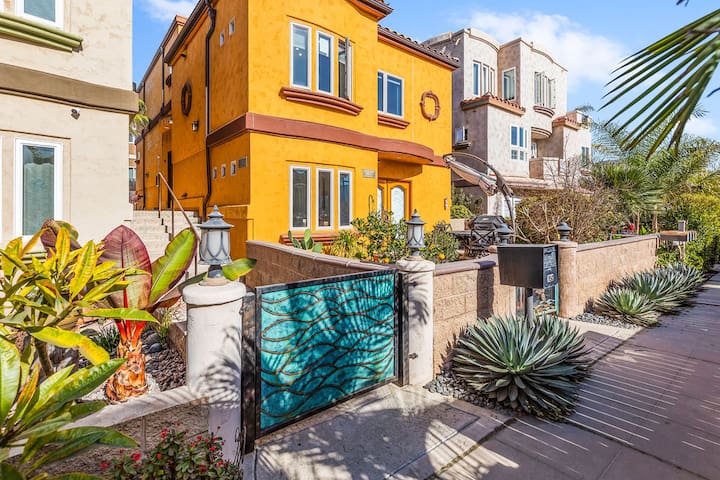 Cozy Coastal Retreat for your Holidays