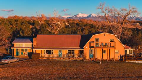 Mountain View Lodge for families - SW Colorado