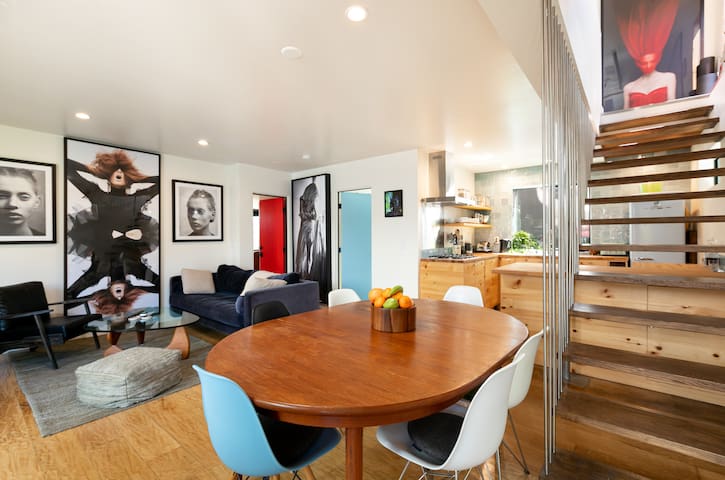 Venice Beach Rooftop House+Parking+Steps to Ocean gallery image 4