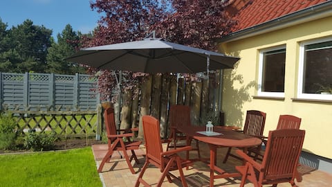 Baltic Sea vacation, like a painting. Yellow house Pruchten