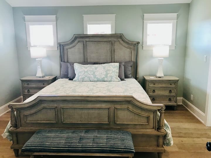 Mjeshtër i mbretit në katin e tretë.