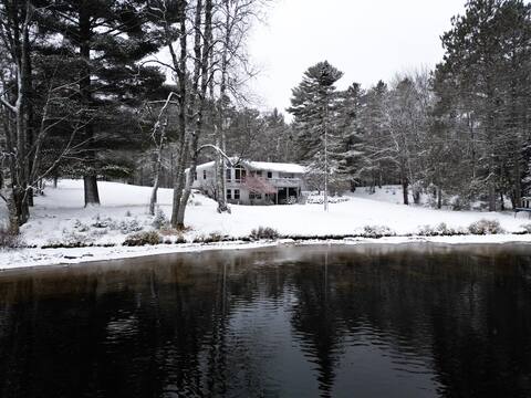 Direct Access To Snowmobile Trails! No clean fee!