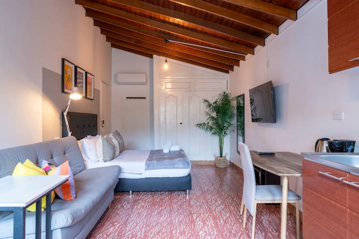 Studio In Poblado With Wifi And A/c - Manila - Medellín, Colombia