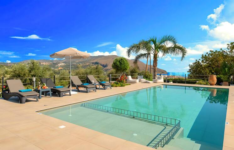 Cretan Dream Villa with Private Pool gallery image 5